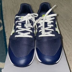 ASICS Tiger Gelsaga size 9